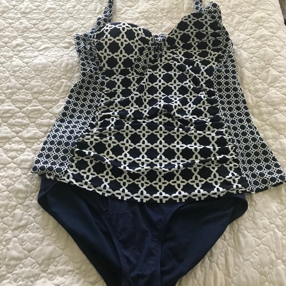 Tankini - Picture 2 of 2